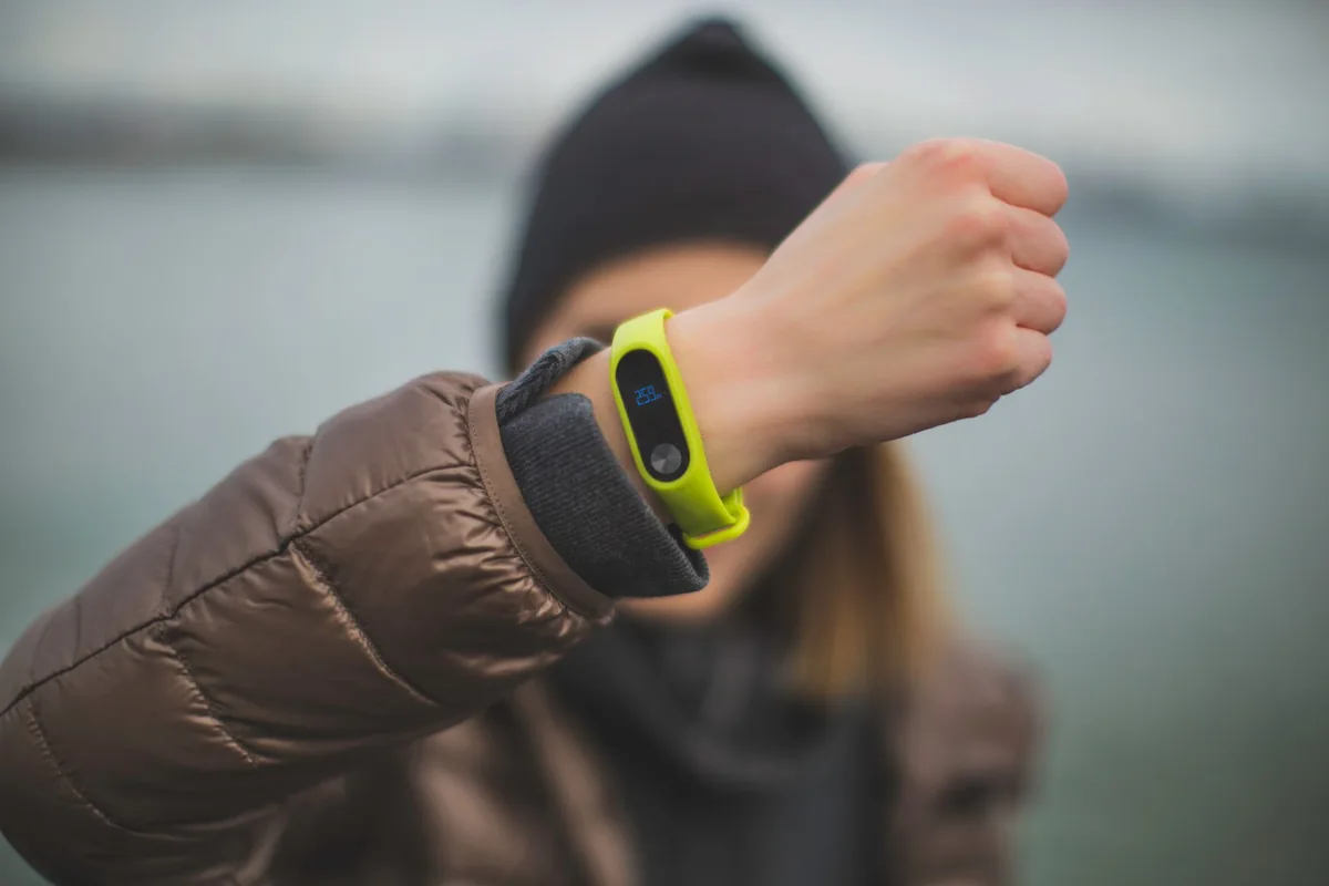 Rucking vs Walking calorie comparison for burning more calories without overdoing it