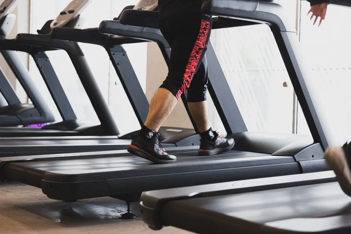 The Real Story Behind Walking and Calorie Burn, Step by Step